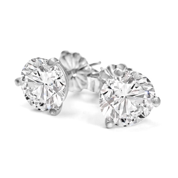 Round Diamond Studs