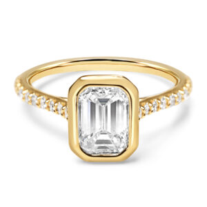 Emerald Cut Diamond Engagement Ring in Yellow Gold
